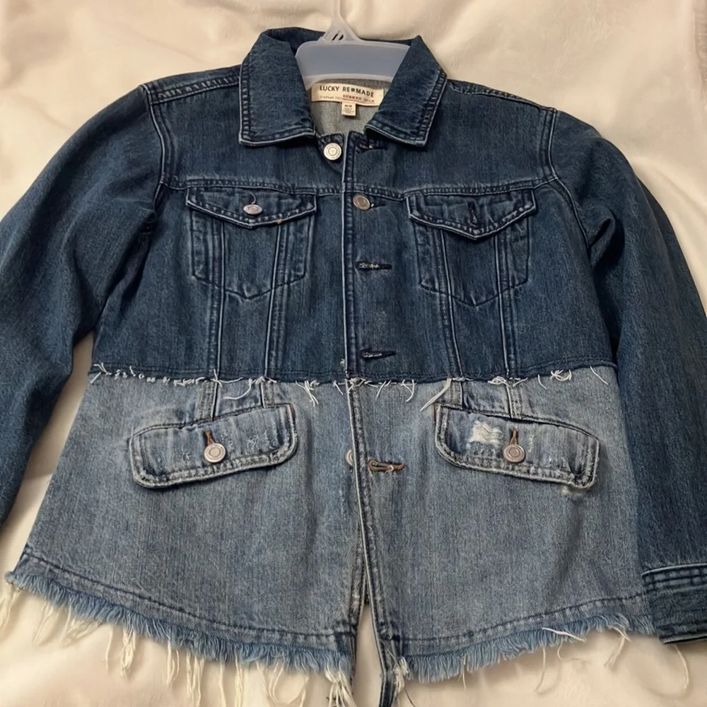 Lucky Brand Women's Pieced Waisted Denim Trucker Jacket Dark/light Denim sz M - Picture 5 of 9